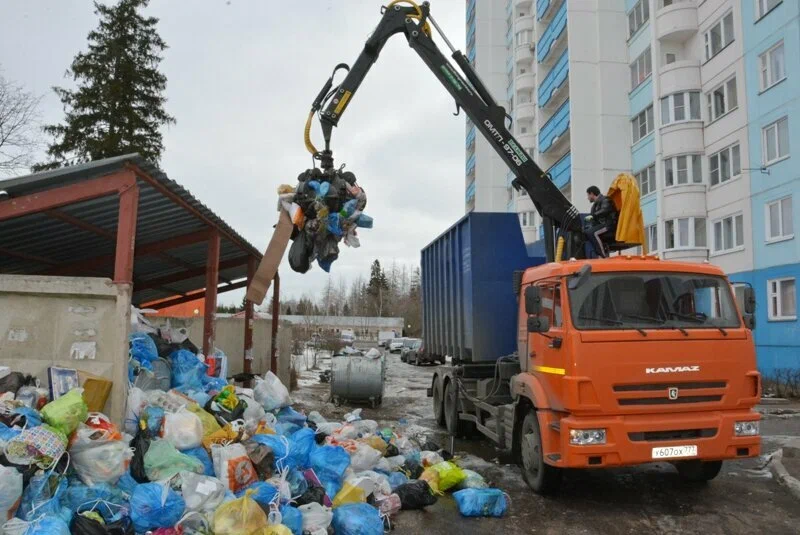 Вывоз бытового мусора в Балашихе с погрузкой в октябре